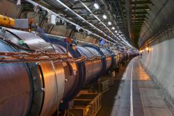 LHC tunnel (orignal de https://cds.cern.ch/images/CERN-PHOTO-201802-030-2)